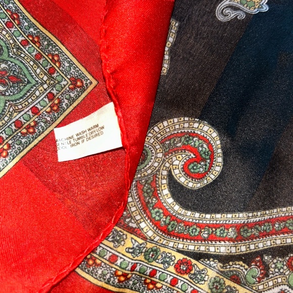 Italian Patterned Scarf - Picture 9 of 10